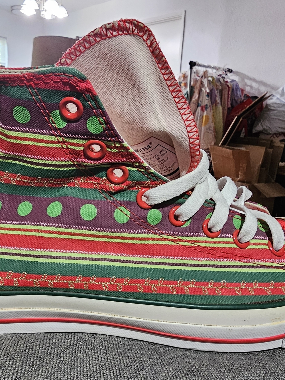 CONVERSE Rare Christmas Edition